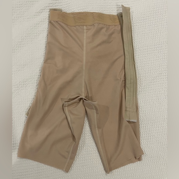 Marena XL High Waist Girdle - Short Length Beige - Picture 9 of 10